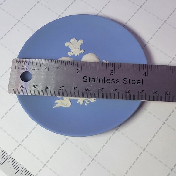 July 1981 Wedgwood Jasperware Royal Wedding Charles and Diana Souvenir Plate 4" - Picture 2 of 6